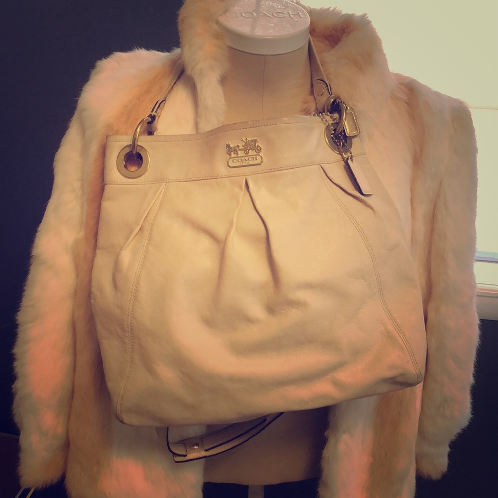 Used coachMadison Beige Leather Hippie Cross Body